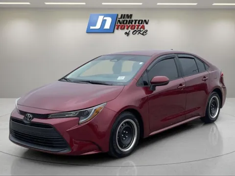 Red 2023 Toyota Corolla LE for sale in Oklahoma City, OK