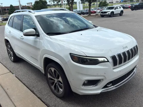 Photos of 2019 Jeep Cherokee Overland for sale in Oklahoma City, OK at Jim Norton Toyota Of OKC