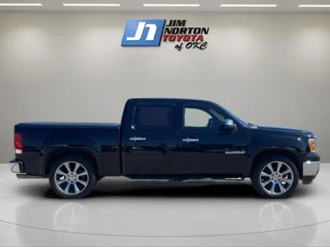 More photos of 2013 GMC Sierra 1500 SLE at Jim Norton Toyota Of OKC, OK
