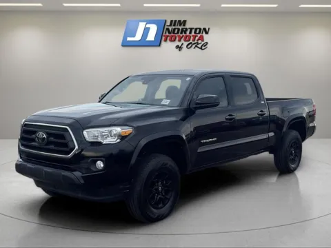 Black 2022 Toyota Tacoma SR5 for sale in Oklahoma City, OK