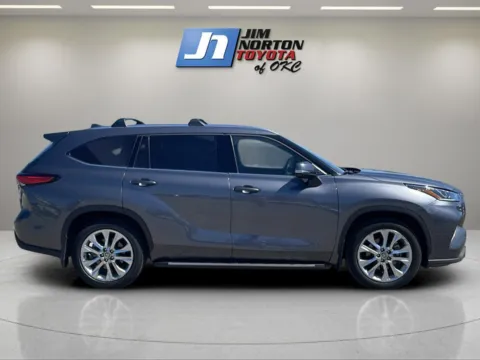 More photos of 2021 Toyota Highlander Limited at Jim Norton Toyota Of OKC, OK