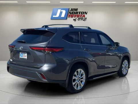 More photos of 2021 Toyota Highlander Limited at Jim Norton Toyota Of OKC, OK