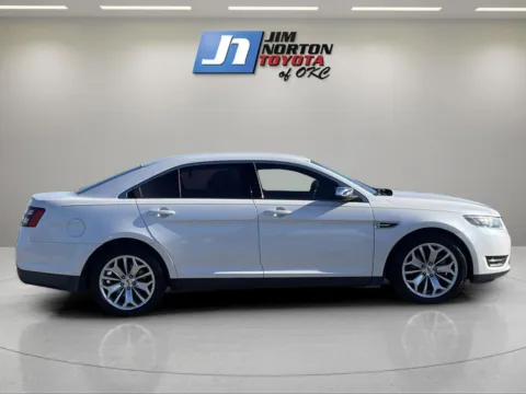 More photos of 2015 Ford Taurus Limited at Jim Norton Toyota Of OKC, OK