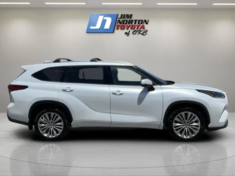 More photos of 2022 Toyota Highlander Platinum at Jim Norton Toyota Of OKC, OK