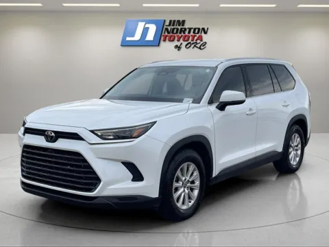 White 2024 Toyota Grand Highlander XLE for sale in Oklahoma City, OK