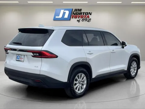 More photos of 2024 Toyota Grand Highlander XLE at Jim Norton Toyota Of OKC, OK