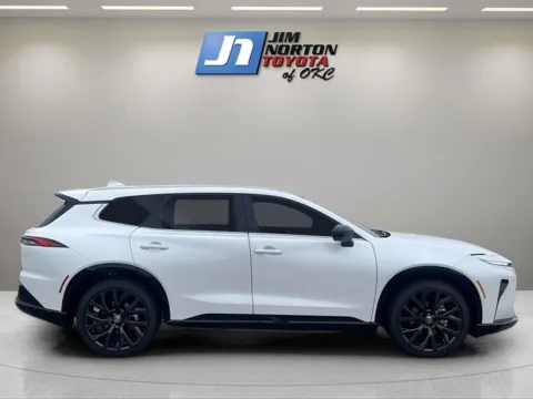 More photos of 2025 Toyota Crown Signia Limited at Jim Norton Toyota Of OKC, OK