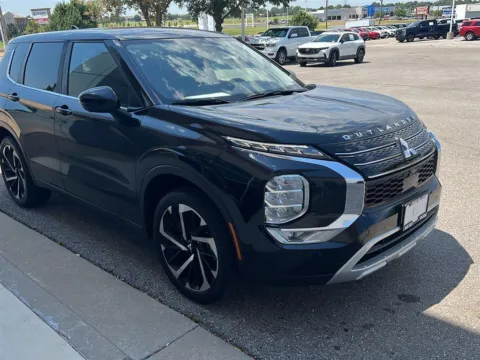 Photos of 2023 Mitsubishi Outlander SE for sale in Oklahoma City, OK at Jim Norton Toyota Of OKC
