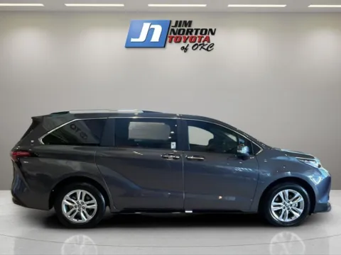 More photos of 2025 Toyota Sienna Limited at Jim Norton Toyota Of OKC, OK