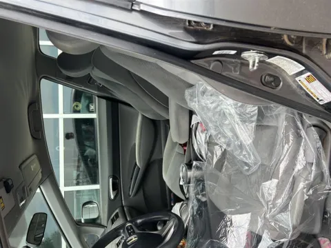 More photos of 2010 Honda Civic Sdn LX at Jim Norton Toyota Of OKC, OK