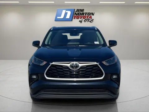 Photos of 2022 Toyota Highlander XLE for sale in Oklahoma City, OK at Jim Norton Toyota Of OKC