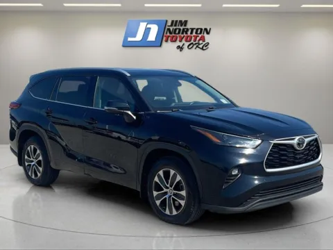 Another view of 2022 Toyota Highlander XLE for sale in Oklahoma City, OK at Jim Norton Toyota Of OKC