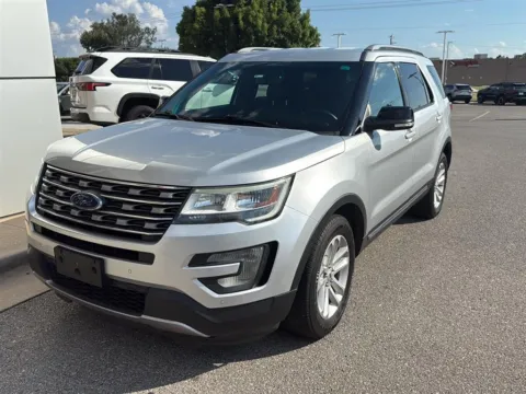 Silver 2017 Ford Explorer XLT for sale in Oklahoma City, OK