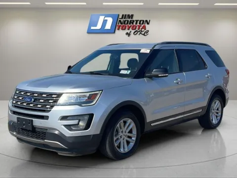 Silver 2017 Ford Explorer XLT for sale in Oklahoma City, OK