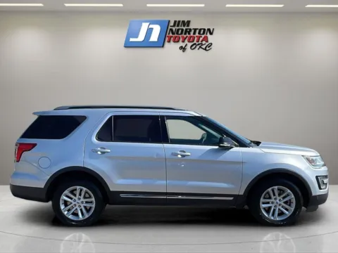 More photos of 2017 Ford Explorer XLT at Jim Norton Toyota Of OKC, OK