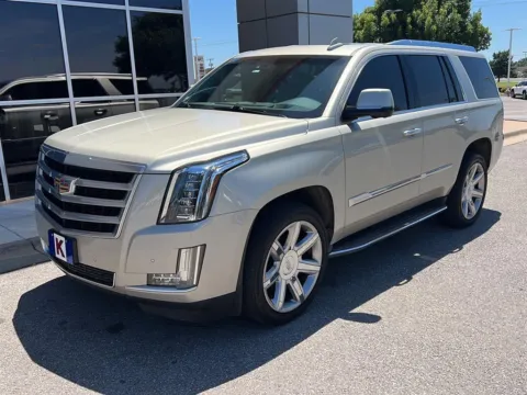 Silver 2016 Cadillac Escalade Luxury Collection for sale in Oklahoma City, OK
