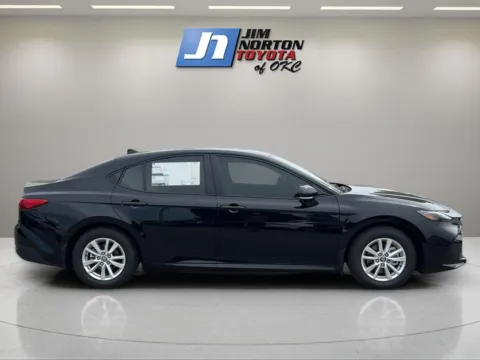 More photos of 2025 Toyota Camry LE at Jim Norton Toyota Of OKC, OK