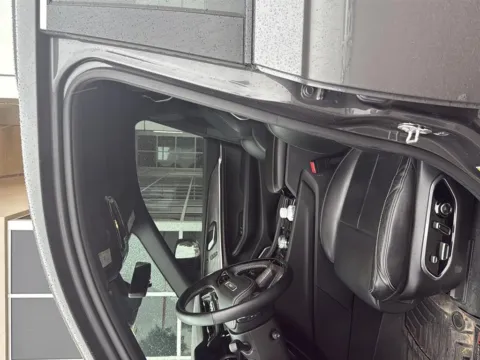 More photos of 2023 Jeep Grand Cherokee L Overland at Jim Norton Toyota Of OKC, OK