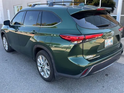 More photos of 2023 Toyota Highlander Hybrid Limited at Jim Norton Toyota Of OKC, OK
