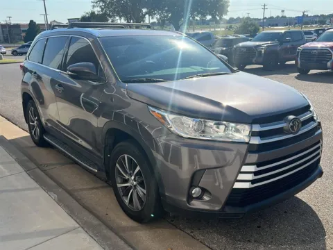Photos of 2019 Toyota Highlander XLE for sale in Oklahoma City, OK at Jim Norton Toyota Of OKC