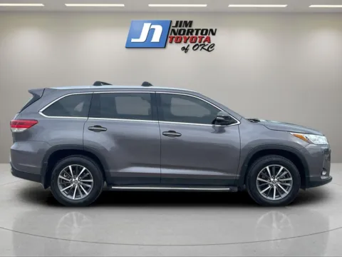 More photos of 2019 Toyota Highlander XLE at Jim Norton Toyota Of OKC, OK