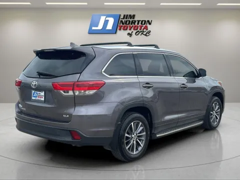 More photos of 2019 Toyota Highlander XLE at Jim Norton Toyota Of OKC, OK