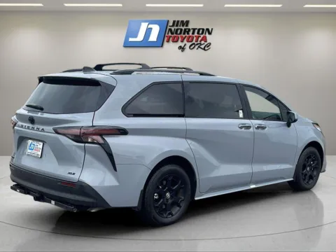 More photos of 2025 Toyota Sienna Woodland Edition at Jim Norton Toyota Of OKC, OK