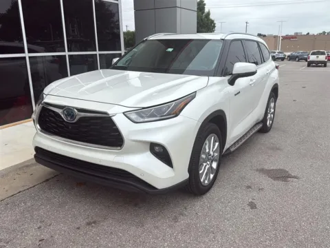 White 2021 Toyota Highlander Hybrid Limited for sale in Oklahoma City, OK