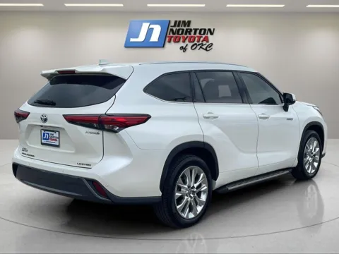 More photos of 2021 Toyota Highlander Hybrid Limited at Jim Norton Toyota Of OKC, OK