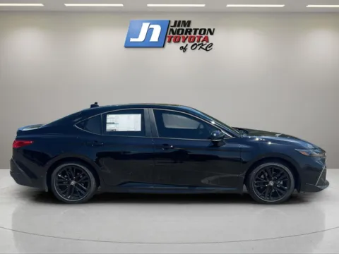 More photos of 2025 Toyota Camry SE at Jim Norton Toyota Of OKC, OK