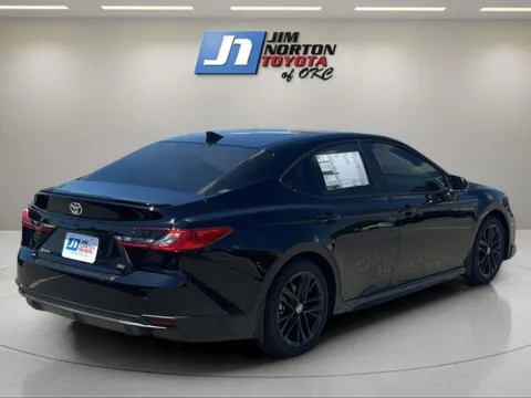 More photos of 2025 Toyota Camry SE at Jim Norton Toyota Of OKC, OK