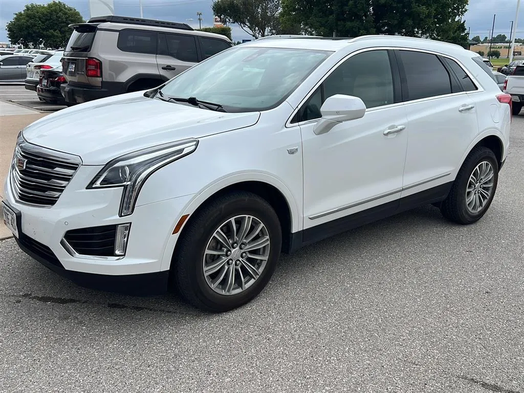 White 2019 Cadillac XT5 Luxury AWD for sale in Oklahoma City, OK