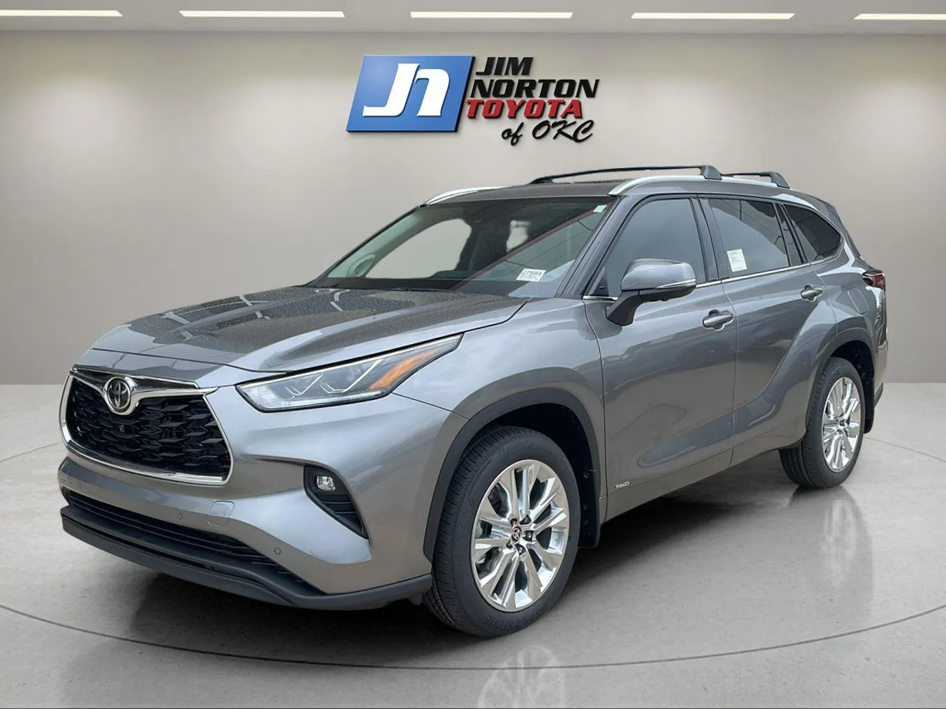 Gray 2025 Toyota Highlander Hybrid Limited for sale in Oklahoma City, OK