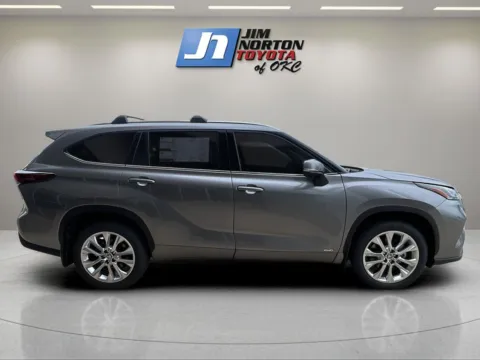 More photos of 2025 Toyota Highlander Hybrid Limited at Jim Norton Toyota Of OKC, OK