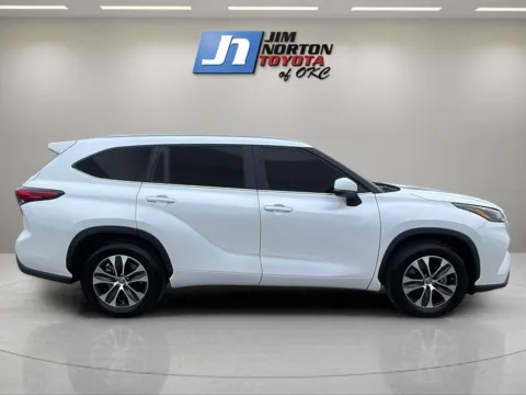 More photos of 2023 Toyota Highlander XLE at Jim Norton Toyota Of OKC, OK