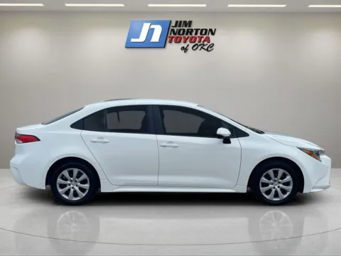 More photos of 2022 Toyota Corolla LE at Jim Norton Toyota Of OKC, OK