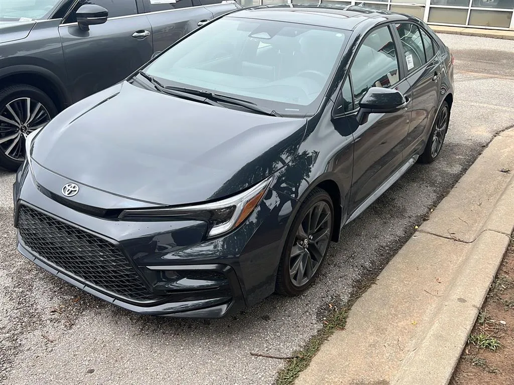 Gray 2025 Toyota Corolla SE for sale in Oklahoma City, OK