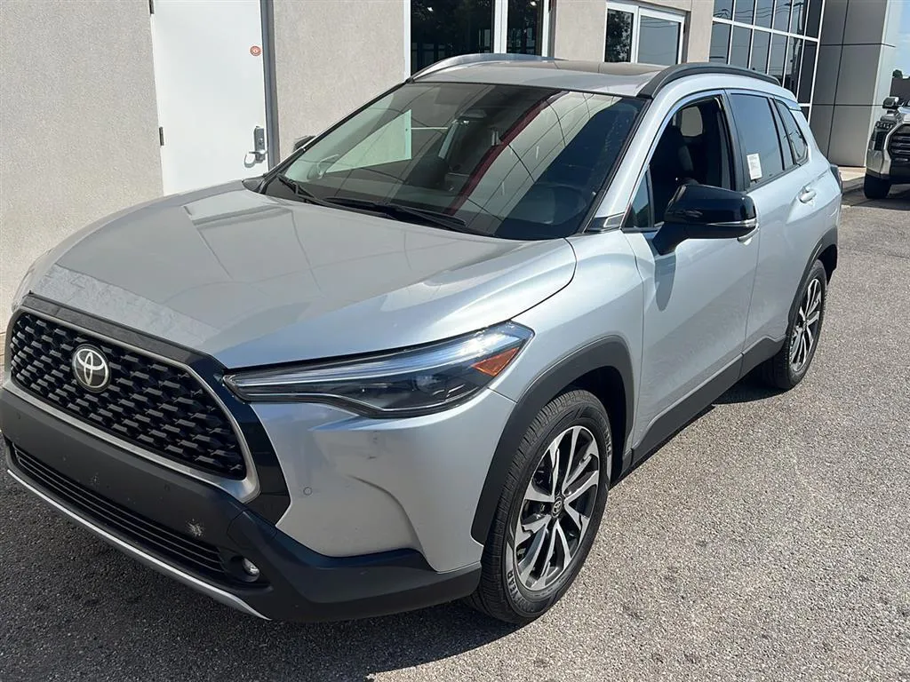 Silver 2025 Toyota Corolla Cross XLE for sale in Oklahoma City, OK