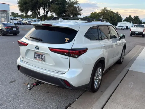 Another view of 2023 Toyota Highlander Hybrid Limited for sale in Oklahoma City, OK at Jim Norton Toyota Of OKC