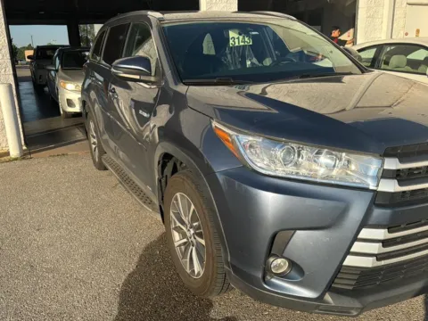 Another view of 2019 Toyota Highlander Hybrid XLE for sale in Oklahoma City, OK at Jim Norton Toyota Of OKC