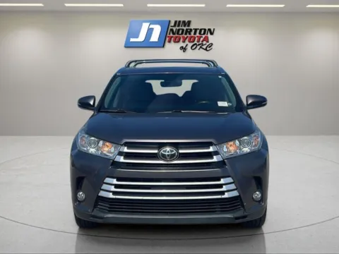 Photos of 2017 Toyota Highlander XLE for sale in Oklahoma City, OK at Jim Norton Toyota Of OKC
