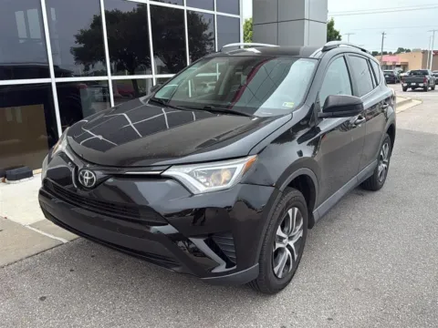 Red 2017 TOYOTA RAV4 LE for sale in Oklahoma City, OK