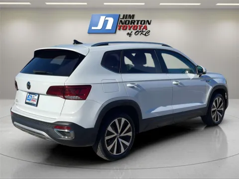 More photos of 2023 Volkswagen Taos SE at Jim Norton Toyota Of OKC, OK