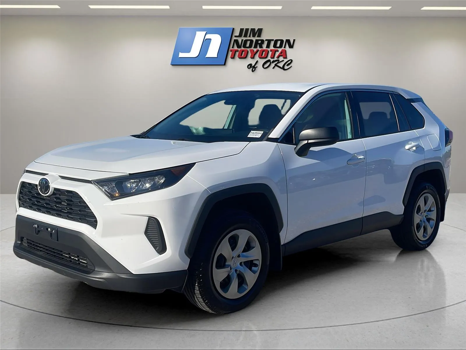 White 2022 Toyota RAV4 LE for sale in Oklahoma City, OK