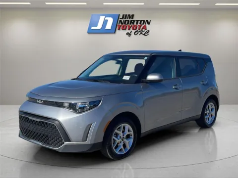 Gray 2024 Kia Soul LX for sale in Oklahoma City, OK