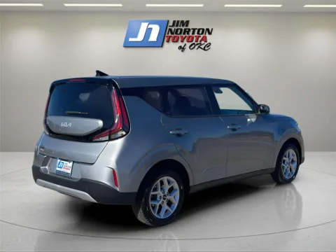More photos of 2024 Kia Soul LX at Jim Norton Toyota Of OKC, OK