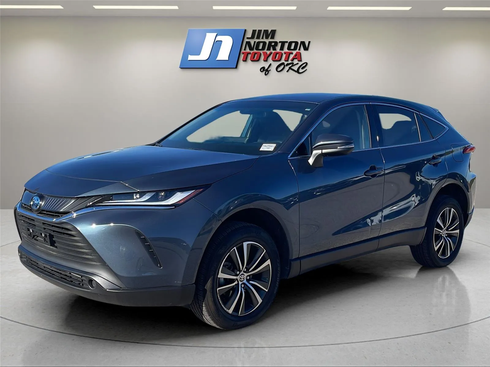 Gray 2024 Toyota Venza LE for sale in Oklahoma City, OK