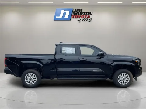More photos of 2025 Toyota Tacoma Limited at Jim Norton Toyota Of OKC, OK