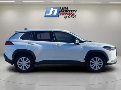 More photos of 2024 Toyota Corolla Cross L at Jim Norton Toyota Of OKC, OK
