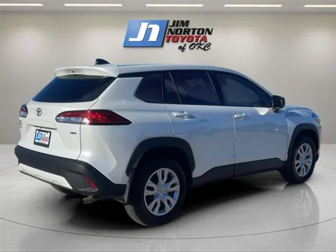 More photos of 2024 Toyota Corolla Cross L at Jim Norton Toyota Of OKC, OK
